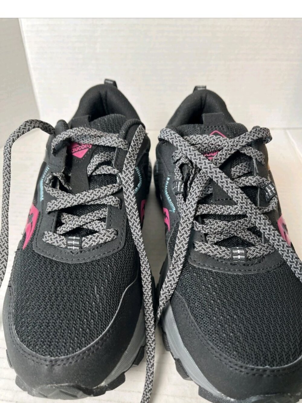 Saucony Excursion TR16 Trail Shoes Women’s 10 Black Pink S10744-10 - Picture 2 of 15